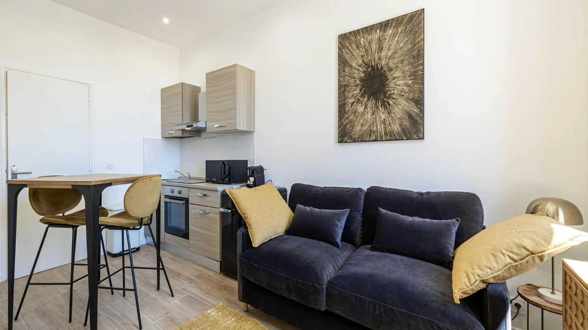 Apartment Magnificent Studio Cannes Center - Mobility Lease