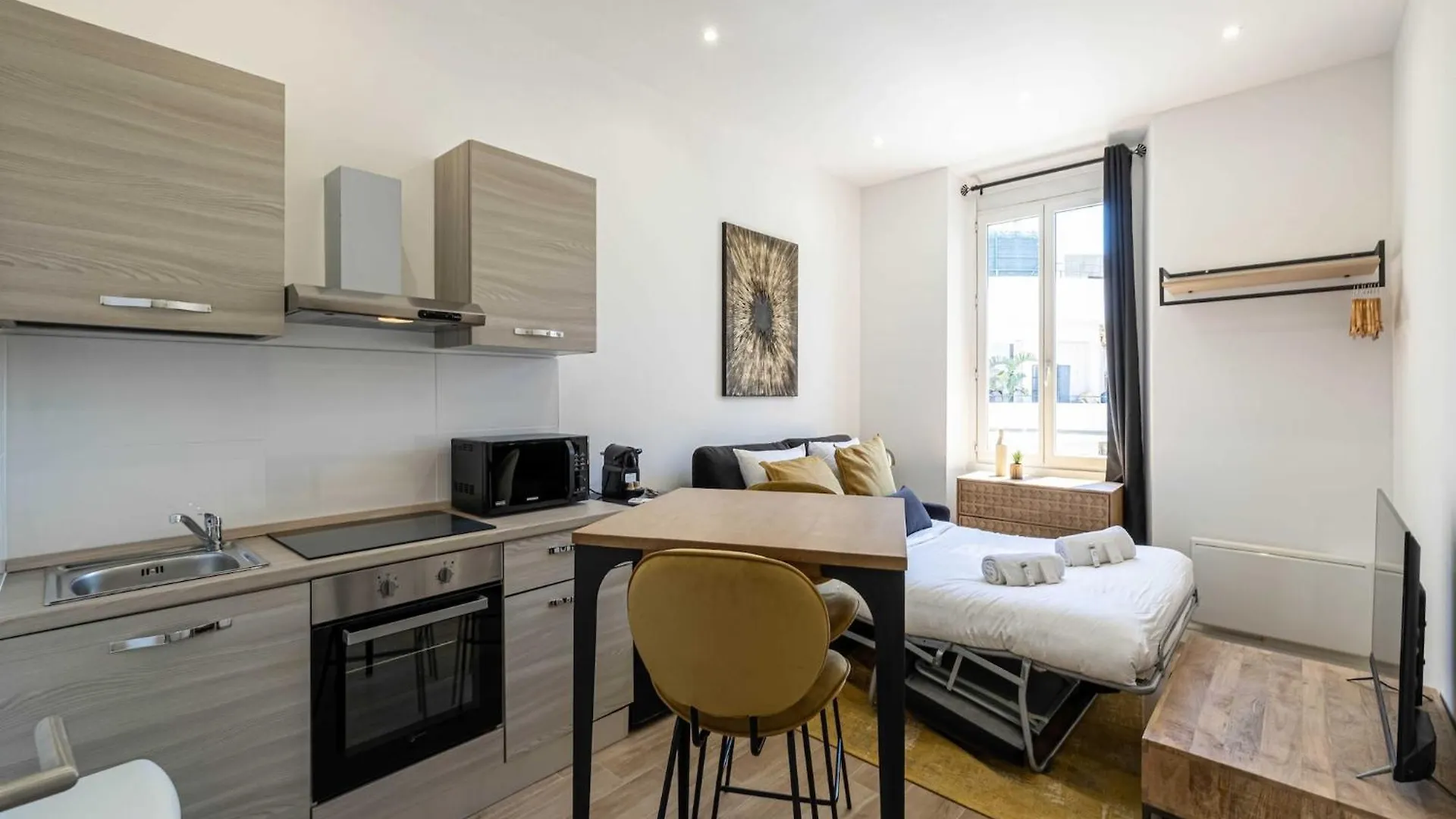 Apartment Magnificent Studio Cannes Center - Mobility Lease France